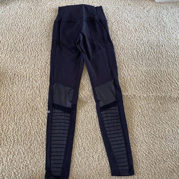 Alo High-Waist Moto Legging - Picture 3 of 5